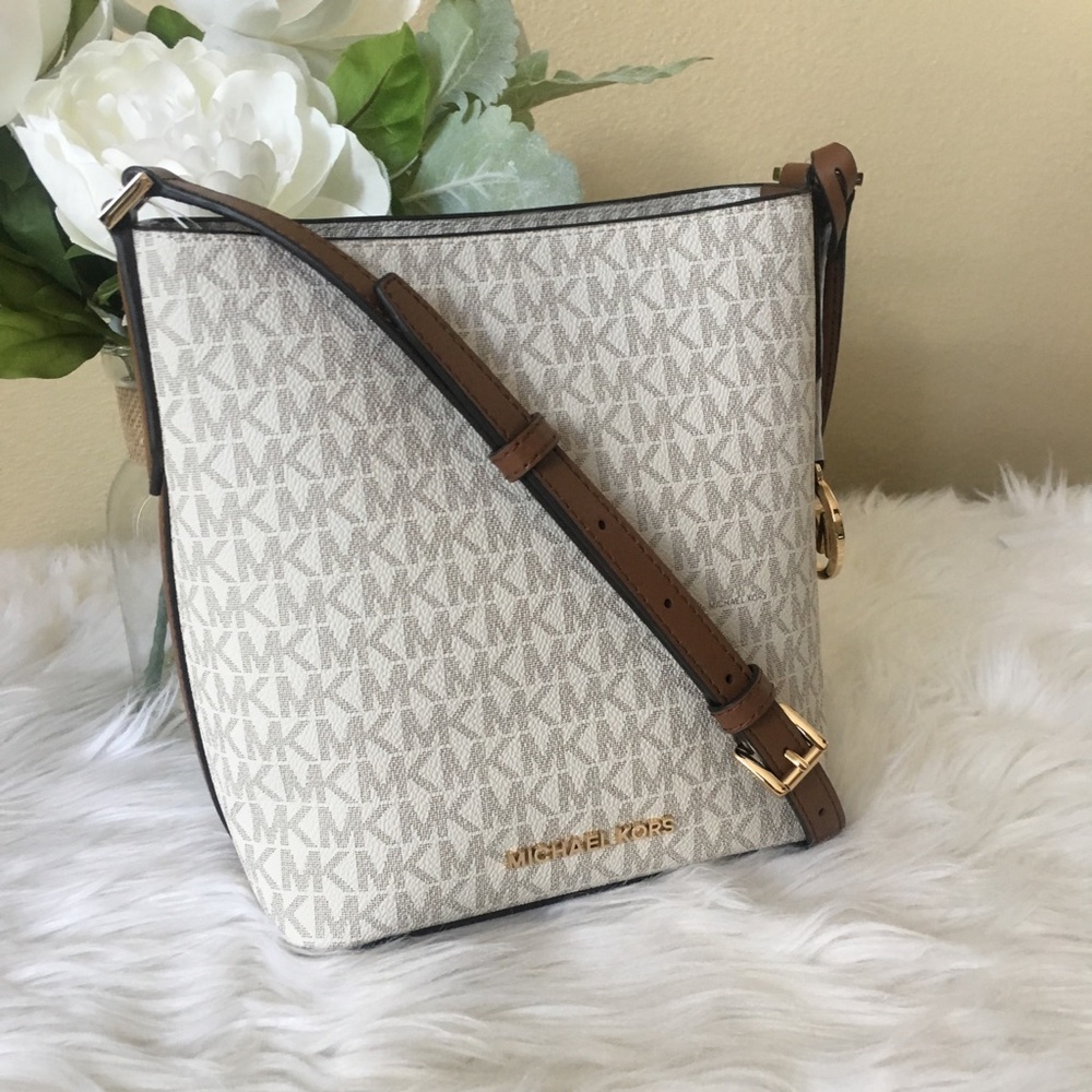 Last one✨Michael Kors small Kimberly bucket bag - Picture 2 of 8